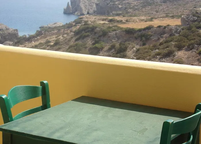 Mikes Apts Апартаменты *