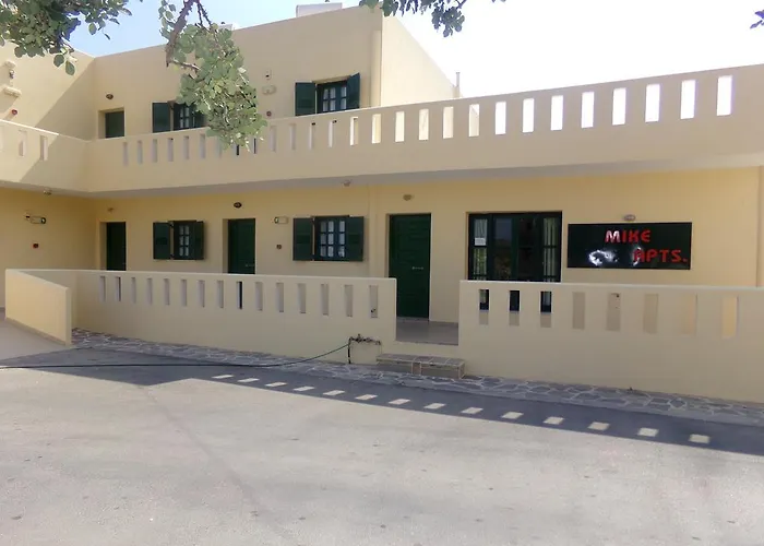 Апартаменты Mikes Apts